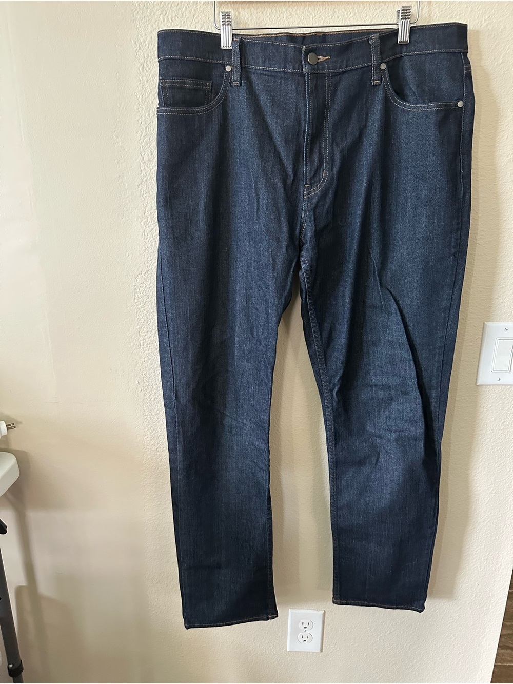 Michael Kors men's dark blue jeans size 36x32 / NWOT 1309